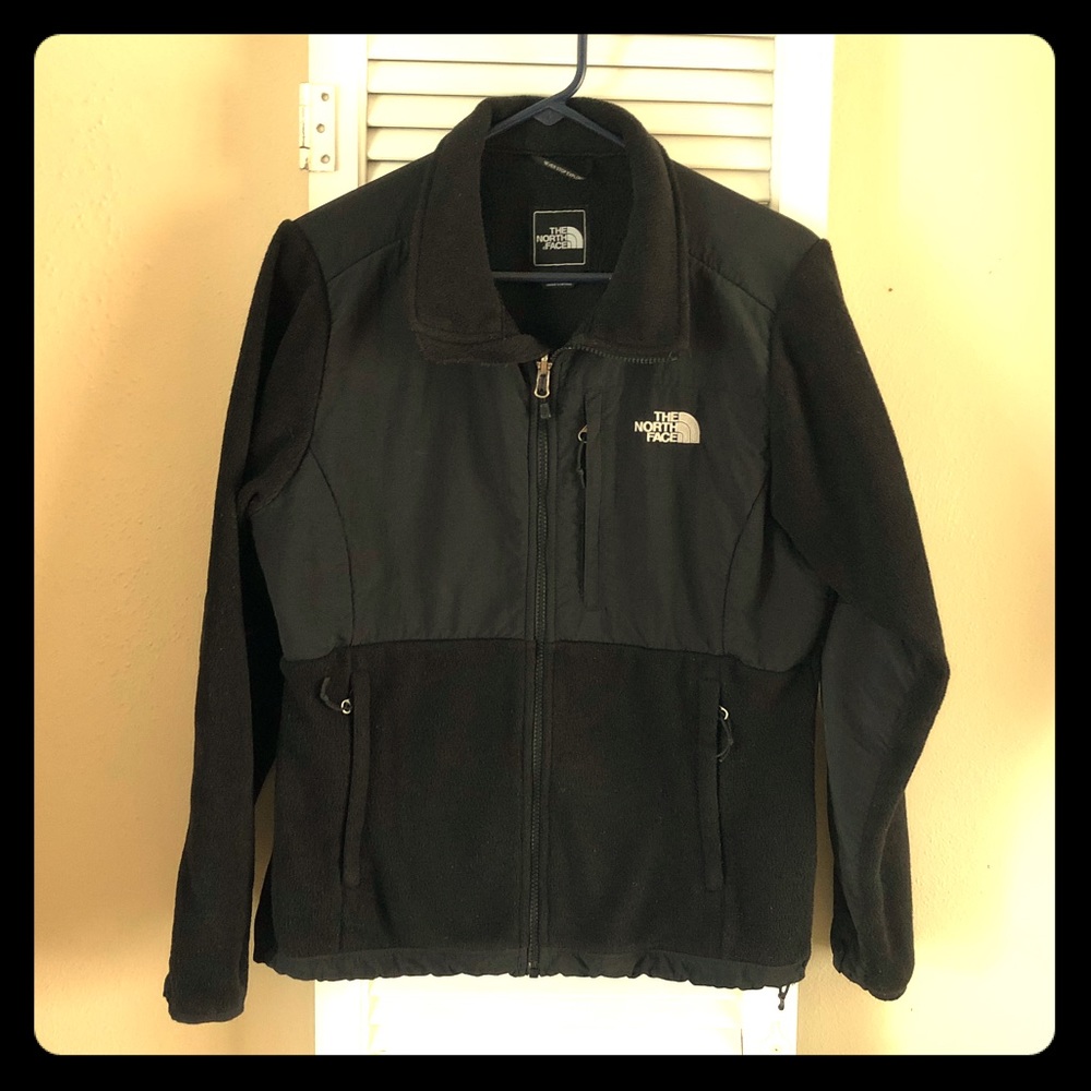🔥SALE🔥The North Face Denali Fleece!!